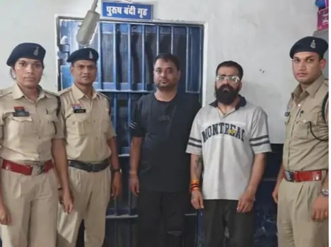 Durg Fake cigarettes seized: दुर्ग शहर के इंदिरा मार्केट में 2 लाख से ज्यादा की प्रीमियम ब्रांड की नकली सिगरेट जब्त, SSD ट्रेडर्स पर छापा, दो गिरफ्तार