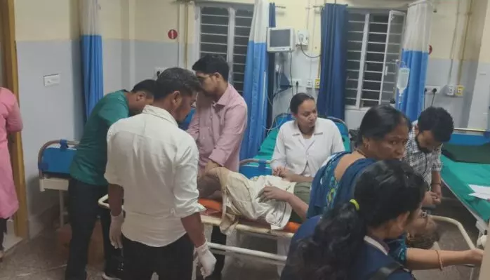 Big Breaking : THDC टनल धंसी, 18 मजदूर फंसे, 7 को सुरक्षित निकाला गया, रेस्क्यू ऑपरेशन जारी Big Breaking : THDC टनल धंसी, 18 मजदूर फंसे, 7 को सुरक्षित निकाला गया, रेस्क्यू ऑपरेशन जारी