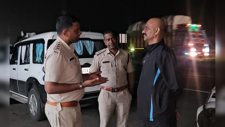 MP Crime : बस के अंदर सर्राफा व्यापारी से बड़ी लूट, 5 किलो सोना ले गए बदमाश, पुलिस जांच में जुटी
