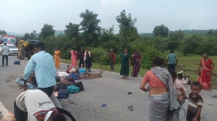 MP Accident : पन्ना में श्रद्धालुओं से भरी ट्रैक्टर-ट्रॉली पलटी, 31 घायल, बच्चे और महिलाएं भी शामिल