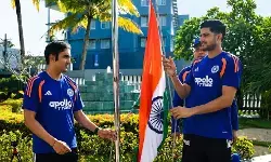 Team India: गॉल में टीम इंडिया ने फहराया तिरंगा, 600वें टेस्ट से पहले मनाया स्वतंत्रता दिवस; सचिन-कोहली समेत दिग्गजों ने दी बधाई