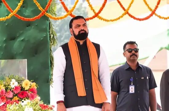 Bihar Independence Day: बिहार में CM सम्राट चौधरी ने पहली बार फहराया तिरंगा, बोले- हर परिवार से कम से कम एक व्यक्ति को रोजगार दिलाएंगे