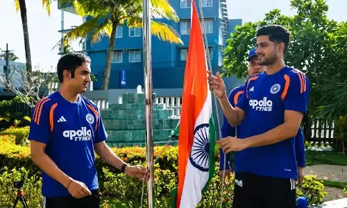 Team India: गॉल में टीम इंडिया ने फहराया तिरंगा, 600वें टेस्ट से पहले मनाया स्वतंत्रता दिवस; सचिन-कोहली समेत दिग्गजों ने दी बधाई Team India: गॉल में टीम इंडिया ने फहराया तिरंगा, 600वें टेस्ट से पहले मनाया स्वतंत्रता दिवस; सचिन-कोहली समेत दिग्गजों ने दी बधाई