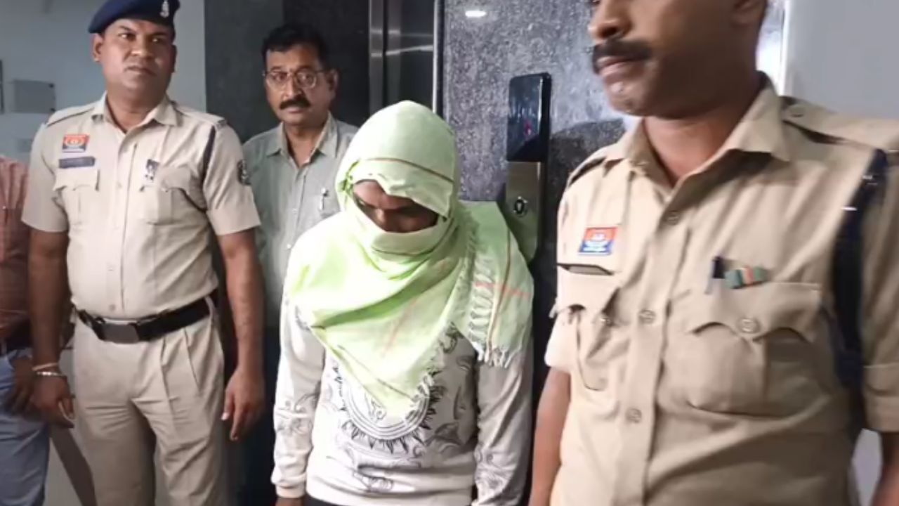 Raipur City Crime : महिला की हत्या और मारपीट के दो मामलों का खुलासा, दुष्कर्म के बाद हत्या का आरोपी गिरफ्तार