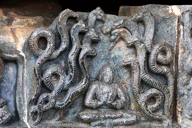 35968-- Nag Panchami 2026 : नाग देवता के 10 प्रसिद्ध मंदिर, जहां दर्शन के लिए उमड़ते हैं श्रद्धालु