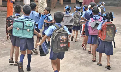 Government Schools : सरकारी स्कूलों में नए नियम, बिना अनुमति एंट्री और फोटो-वीडियोग्राफी पर रोक
