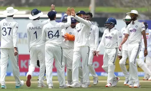 IND vs SL 1st Test Day 3: गॉल टेस्ट में भारत का दबदबा: श्रीलंका 284 रन पर ऑलआउट, भारत को 178 रन की बढ़त; दिनुशा ने जड़ा शतक IND vs SL 1st Test Day 3: गॉल टेस्ट में भारत का दबदबा: श्रीलंका 284 रन पर ऑलआउट, भारत को 178 रन की बढ़त; दिनुशा ने जड़ा शतक