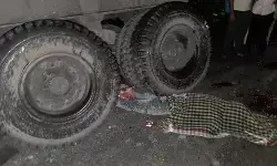 CG Accident : तेज रफ्तार ट्रेलर की टक्कर से बाइक सवार दो की मौत, ग्रामीणों ने किया चक्काजाम