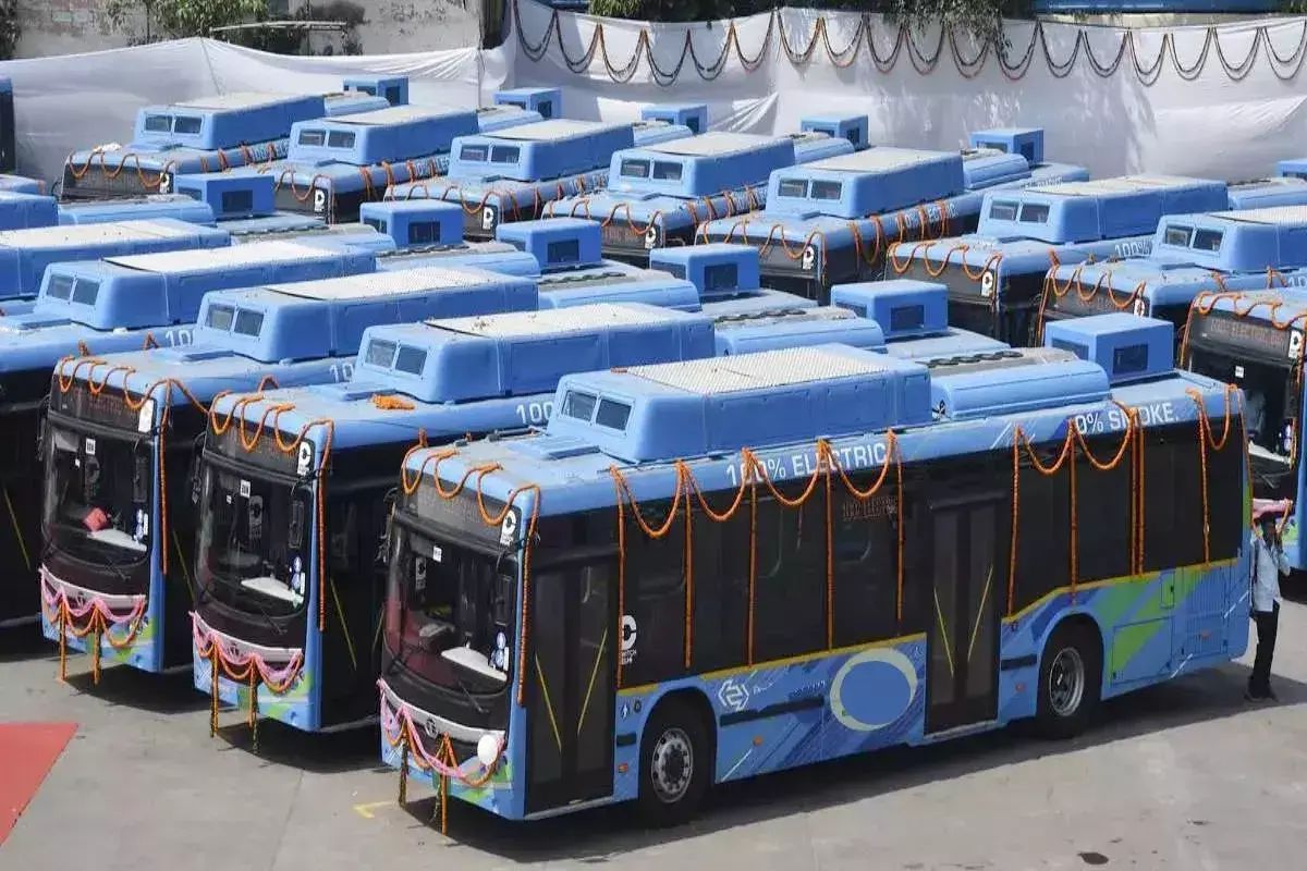 MP News : राजधानी की सड़कों पर आज से दौड़ेंगी 10 और नई ई-बसें, शहर के इन रूट्स की कनेक्टिविटी होगी मजबूत, दिव्यांग यात्रियों को भी सुविधा
