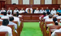 Bihar Cabinet: बिहार कैबिनेट के बड़े फैसले: बनेगा 6 लेन ग्रीनफील्ड एक्सप्रेसवे, 11 जिलों से होंगे कनेक्ट, निजी नलकूप योजना के साथ इन प्रस्तावों को मिली मंजूरी