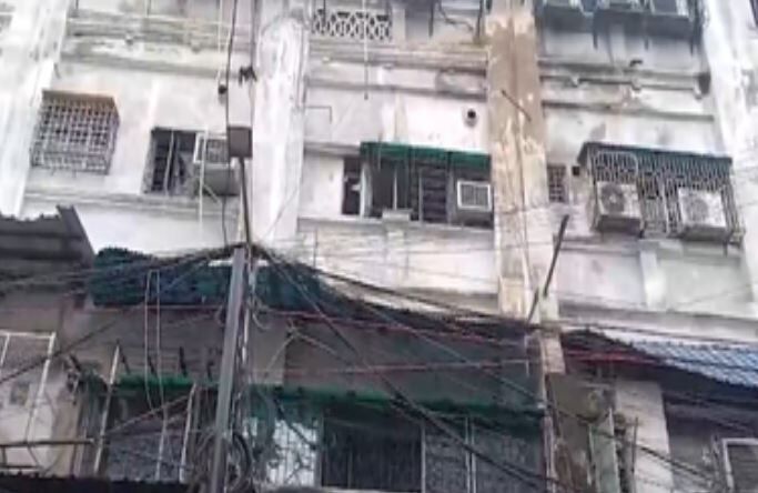 Kolkata New Market fire: कोलकाता न्यू मार्केट इलाके के होटल में आधी रात को लगी भीषण आग, 9 लोगों की मौत