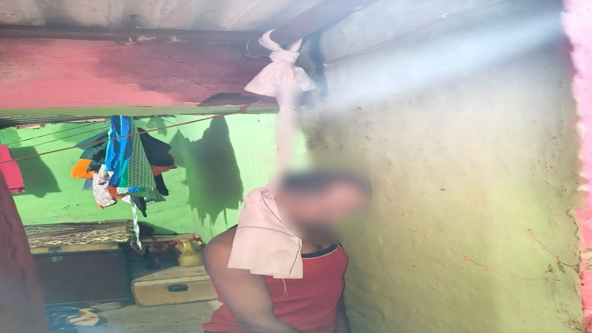 MP News : खाना परोसने में देरी से भड़का पति, पत्नी पर कुल्हाड़ी से किया हमला, अगले दिन फांसी लगाकर दी जान