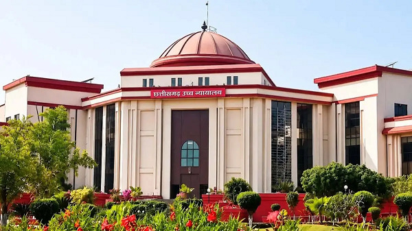 CG High Court : न्यायिक सेवा में बड़ा फेरबदल, 56 नए सिविल जजों की पहली पोस्टिंग, 15 अधिकारियों के तबादले