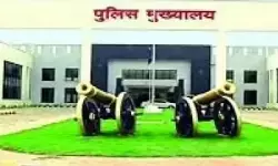 Chhattisgarh Police Transfer : छत्तीसगढ़ पुलिस में तबादले, नक्सली इलाके से मैदानी क्षेत्र में मिली पोस्टिंग, रायपुर-बिलासपुर समेत कई जिलों के 35 थानेदार दूसरे जिलों में भेजे गए