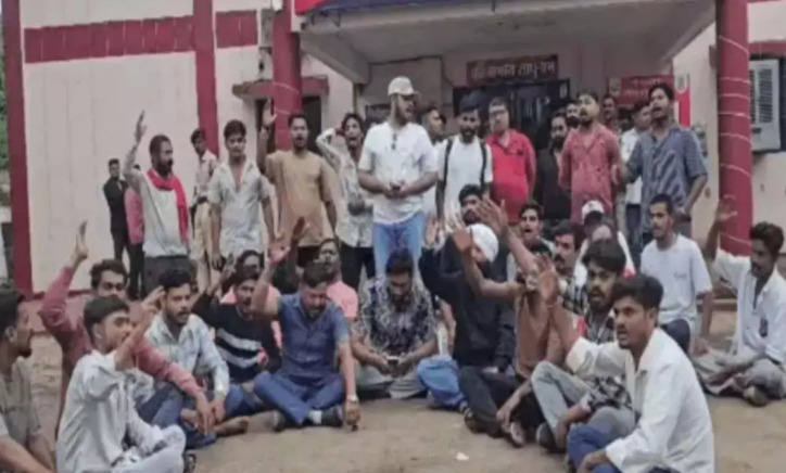 Raipur City News : प्रार्थना सभा को लेकर विवाद, 3 महिलाओं पर FIR, धर्मांतरण के लिए प्रेरित करने का आरोप