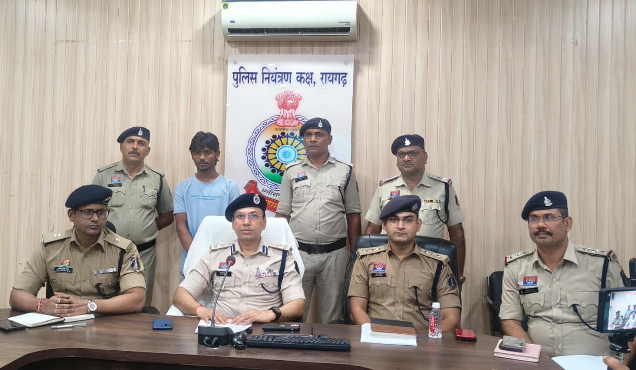 CG Crime : शराब दुकान के गार्ड पर फायरिंग का खुलासा, बिहार के खेत में छिपा मिला आरोपी, पिस्टल बरामद