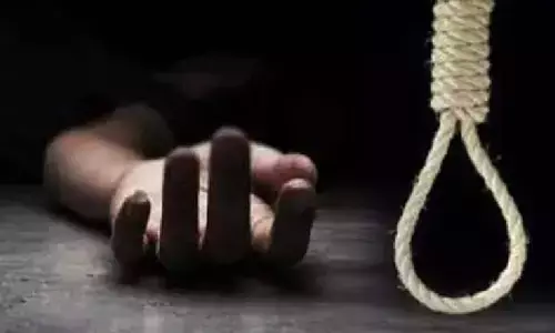 MP News : 11वीं के छात्र ने स्कूल से लौटने के बाद उठाया खौफनाक कदम, फांसी लगाकर दी जान