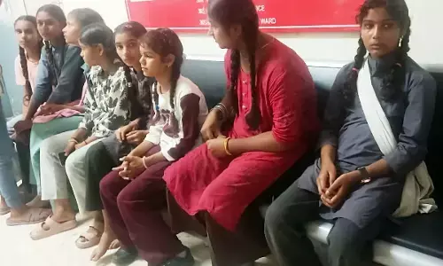 MP News : मिड-डे मील खाने के बाद 38 बच्चों की तबीयत बिगड़ी, 4 ICU में भर्ती