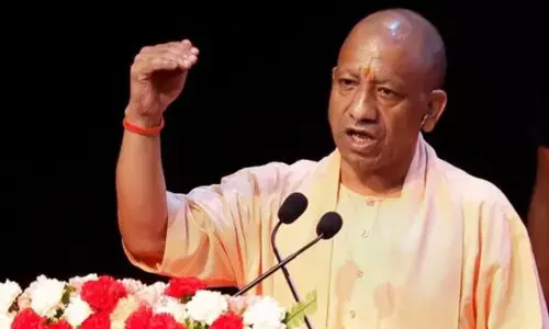 UP News : योगी सरकार का बड़ा तोहफा, 3.53 लाख रसोइयों का मानदेय 1,000 रूपये बढ़ा