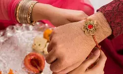 Raksha Bandhan 2026 : 28 अगस्त को पूरे दिन बांध सकेंगे राखी, भद्रा नहीं डालेगी बाधा; जानें शुभ मुहूर्त Raksha Bandhan 2026 : 28 अगस्त को पूरे दिन बांध सकेंगे राखी, भद्रा नहीं डालेगी बाधा; जानें शुभ मुहूर्त