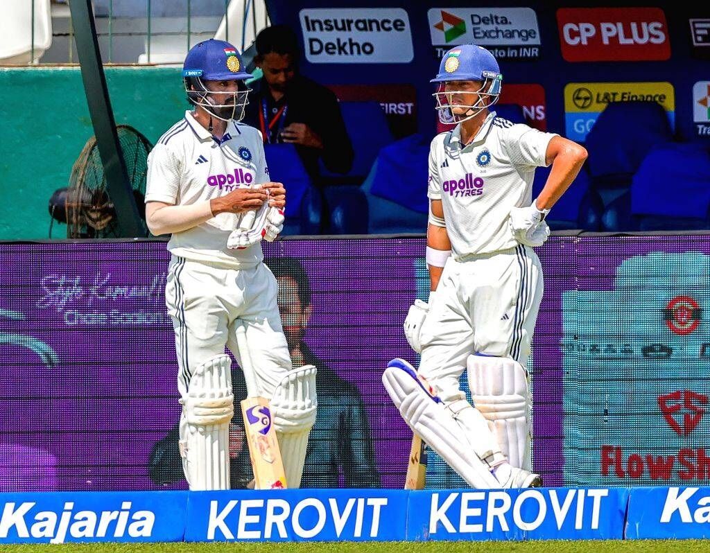 IND vs SL 2nd Test Day 1: भारत ने लंच तक बनाए 88/2 रन: यशस्वी अर्धशतक से चूके, राहुल 18 रन बनाकर ऑउट; गिल-पडिक्कल क्रीज पर