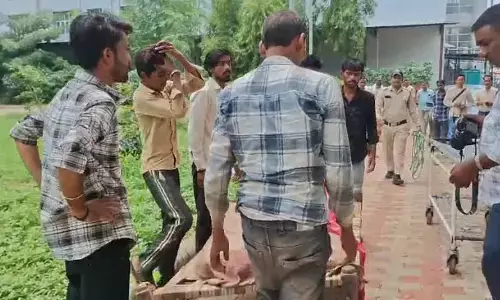 MP News : दो जिगरी दोस्तों की एक साथ मौत, खेत में एक ही रस्सी से फंदे पर लटके मिले शव
