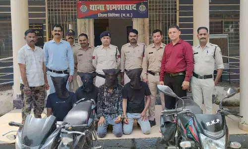 MP News : विदिशा में व्यापारी को गोली मारकर लूटने वाले अंतरराज्यीय गिरोह का पर्दाफाश, 4 आरोपी गिरफ्तार