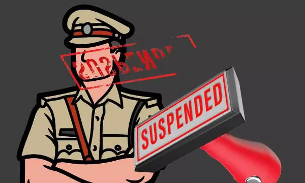 SI Suspended : ट्रेनी SI पर गिरी गाज, अवैध वसूली की शिकायत पर SP ने किया निलंबित