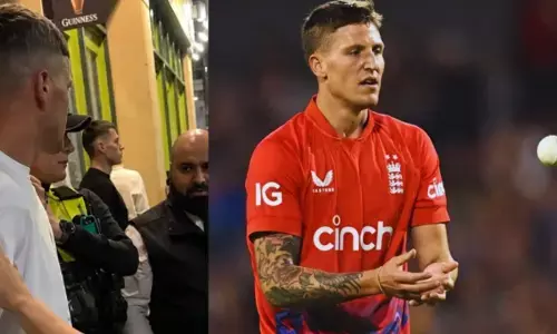 Brydon Carse Arrested : नाइट क्लब विवाद के बाद ब्रायडन कार्स इंग्लैंड टीम से बाहर, हथकड़ीयों में आए नजर