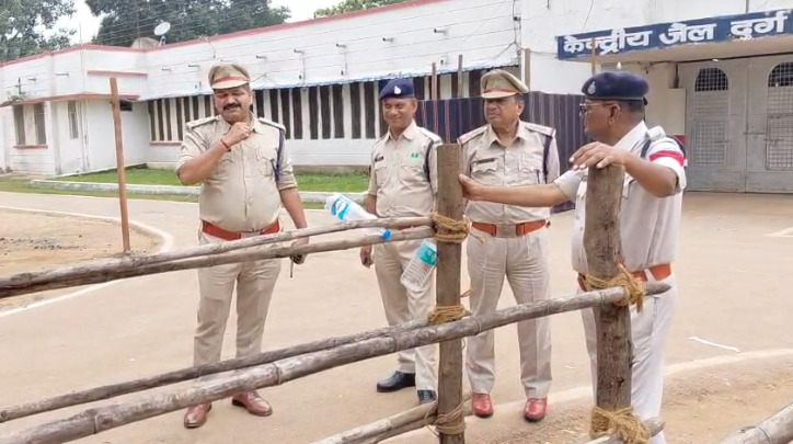 CG News : रक्षाबंधन पर्व पर केंद्रीय जेल दुर्ग में 5 हजार तक बहनें भाइयों को बांधेंगी राखी, दिशा निर्देश जारी
