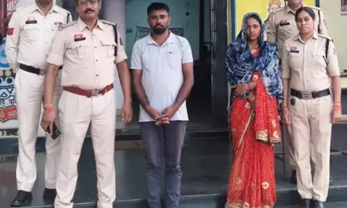 CG Crime : अंधेकत्ल की गुत्थी सुलझी, पत्नी ने प्रेमी संग मिलकर कराई पति की हत्या, दोनों गिरफ्तार