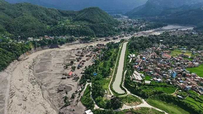 Nepal: नेपाल में बाढ़ से तबाही: 626 मौतें, 2500 से ज्यादा लापता; 2465 लोगों का रेस्क्यू
