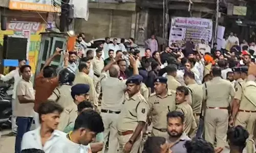 Bilaspur Stone Pelting: बिलासपुर में आधी रात दो पक्षों में हिंसक झड़प, सोशल मीडिया पर विवादित कमेंट पर भड़का विवाद, TI समेत कई पुलिसकर्मी घायल