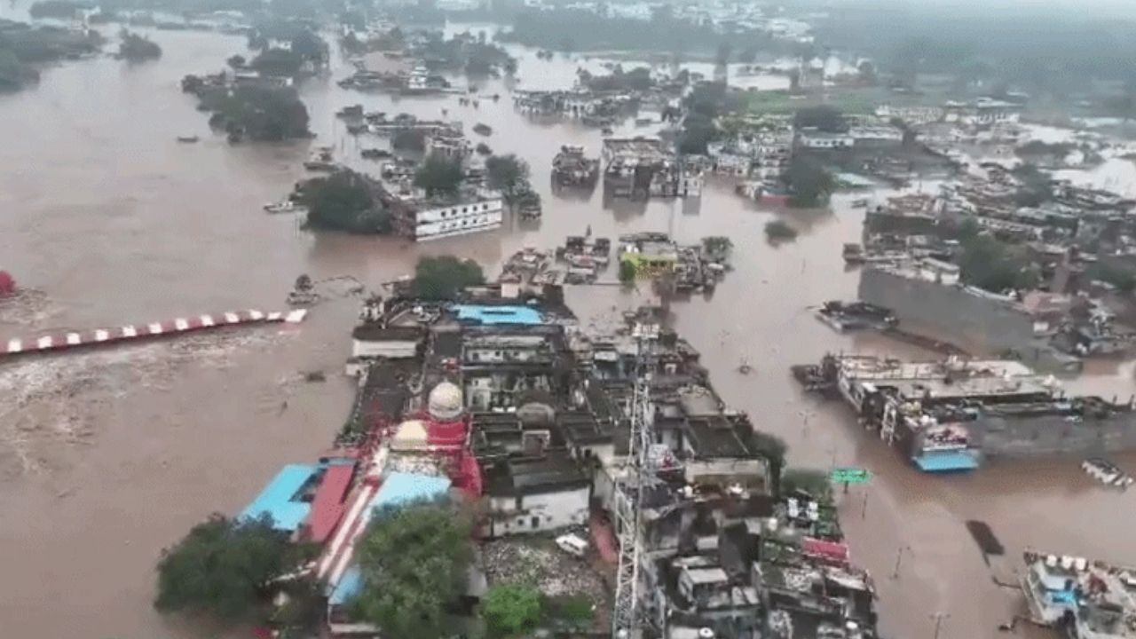 Chitrakoot Flood : 23 साल बाद मंदाकिनी का रौद्र रूप, 700 से ज्यादा लोगों का रेस्क्यू, अलर्ट जारी; CM मोहन ने दिए निर्देश
