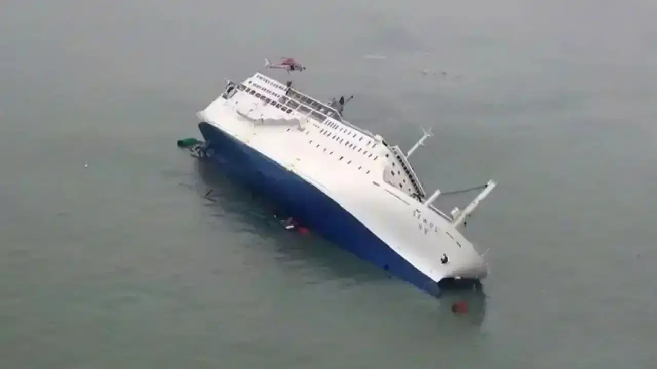 North Cyprus Boat Capsized: उत्तर साइप्रस के पास पलटी 270 यात्रियों से भरी नाव, 7 की मौत, कई लापता; रेस्क्यू जारी