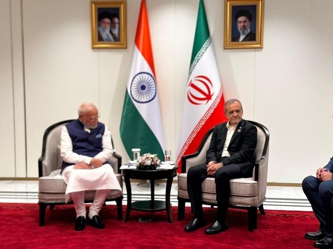 SCO समिट में पीएम मोदी और ईरान के राष्ट्रपति पेजेशकियान की मुलाकात, अमेरिका-ईरान युद्ध के बीच बैठक अहम, आज पुतिन से भी मिलेंगे