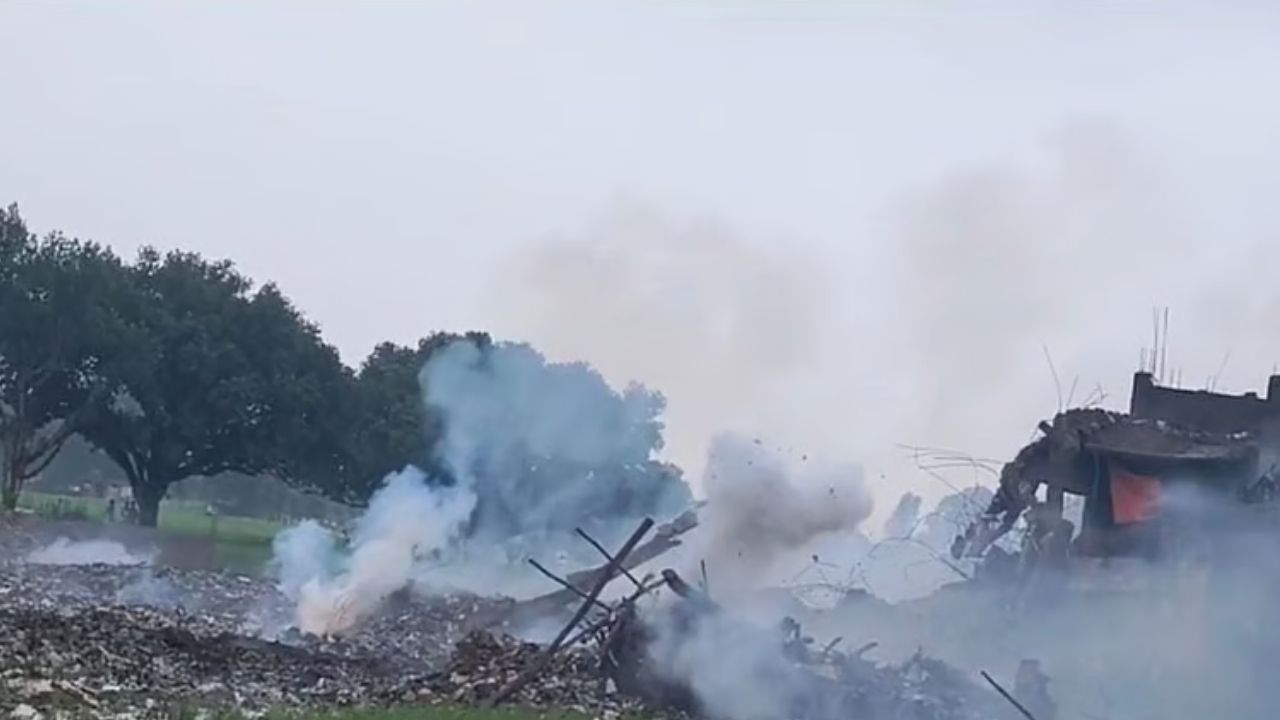 Kaushambi Firecracker Factory Blast: पटाखा फैक्ट्री में भीषण धमाका, 11 लोगों की मौत; कई घायल, रेस्क्यू जारी, मुआवजे का ऐलान