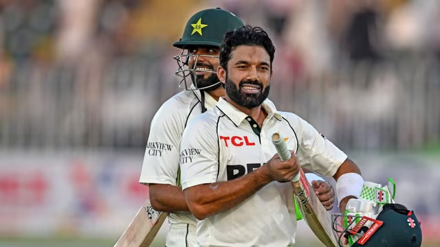 इंग्लैंड से लगातार 2 हार के बाद PCB ने दबाया ‘पैनिक बटन’, रिजवान समेत 7 खिलाड़ी टीम से बाहर, कोच की भी छुट्टी