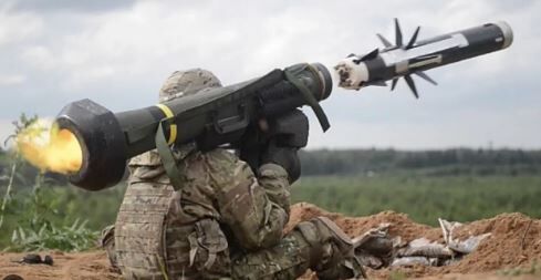Javelin Missile Make in India: भारत में बनेगा टैंकों की धज्जियां उड़ाने वाला महा-हथियार, टाटा की हो गई डील, जानें क्यों चर्चा में है जैवलिन मिसाइल