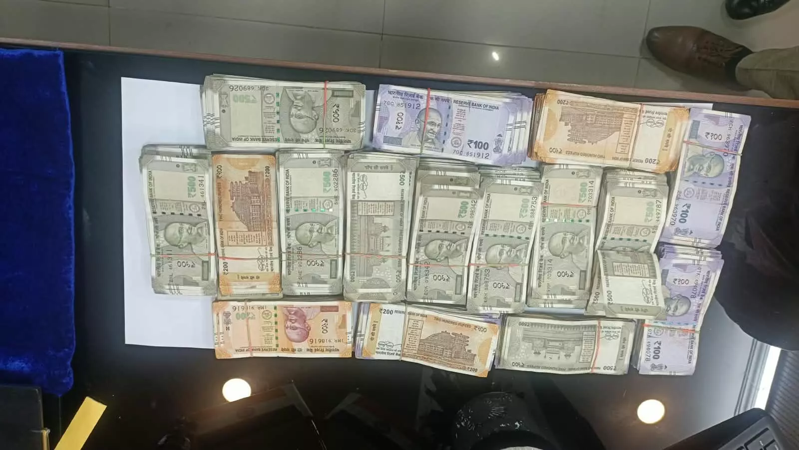 37549-b628a4ab-931f-42fa-baa2-5b056e86dfdc Raipur City Crime : VR एकेडमी में लाखों की चोरी, वारदात के 24 घंटे के भीतर दो आरोपी गिरफ्तार