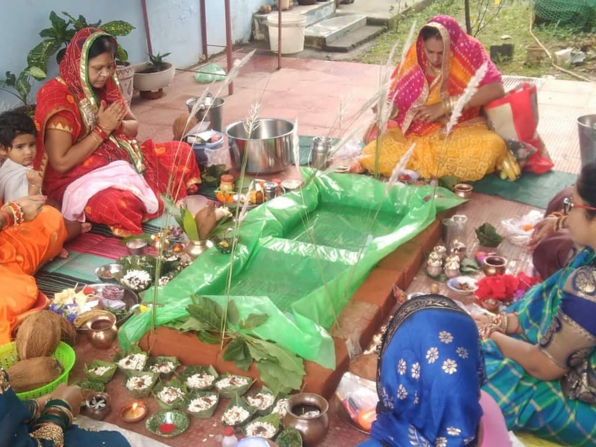 Kamar Chhath 2026 : 2 सितंबर को मनेगा कमरछठ पर्व, जानिए अंग्रेजी मिर्च, पसहर चावल और 6 भाजियों की मान्यता