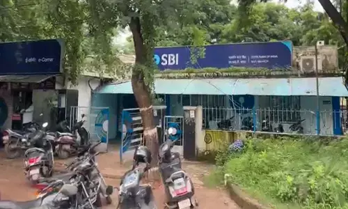 Raipur City Crime : ग्रिल काटकर SBI में दाखिल हुए बदमाश, लॉकर तोड़ने की कोशिश नाकाम