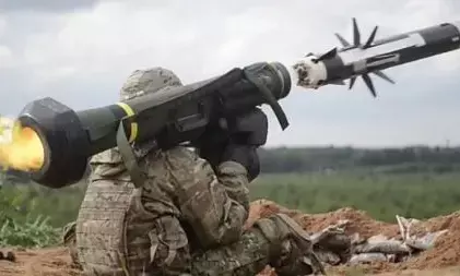 Javelin Missile Make in India: भारत में बनेगा टैंकों की धज्जियां उड़ाने वाला महा-हथियार, टाटा की हो गई डील, जानें क्यों चर्चा में है जैवलिन मिसाइल Javelin Missile Make in India: भारत में बनेगा टैंकों की धज्जियां उड़ाने वाला महा-हथियार, टाटा की हो गई डील, जानें क्यों चर्चा में है जैवलिन मिसाइल