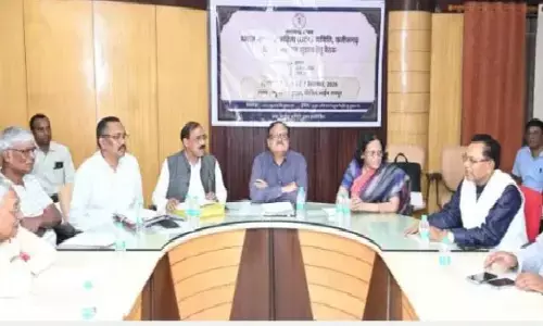 Chhattisgarh Uniform Civil Code: आदिवासी परंपराओं के संरक्षण के साथ बने UCC, बस्तर-सरगुजा के प्रतिनिधियों ने ड्राफ्ट कमेटी के सामने रखे अपने सुझाव