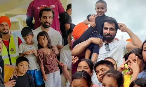 Sonu Sood Nepal Relief : नेपाल पहुंचे सोनू सूद, बाढ़ पीड़ितों को बांटा खाना-कंबल; बोले- जिंदगी फिर संवारने तक रहेंगे साथ Sonu Sood Nepal Relief : नेपाल पहुंचे सोनू सूद, बाढ़ पीड़ितों को बांटा खाना-कंबल; बोले- जिंदगी फिर संवारने तक रहेंगे साथ