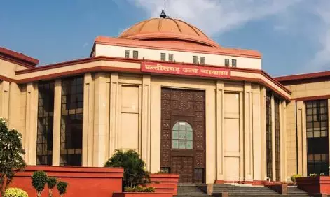 Chhattisgarh High Court News: तलाक केस में छत्तीसगढ़ हाईकोर्ट का बड़ा फैसला, बूढ़ी मां को छोड़कर अलग न रहना क्रूरता नहीं, जानें क्या है पूरा मामला