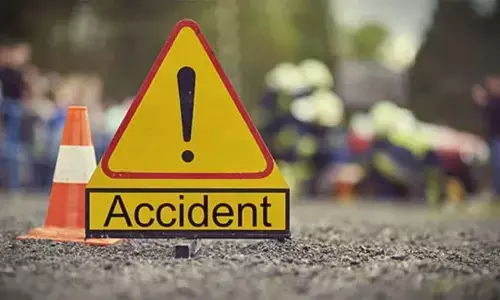Rajnandgaon Accident: राजनांदगांव में भीषण सड़क हादसा, बाइक-स्कॉर्पियो की टक्कर में 4 लोगों की मौत