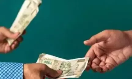 Sukma ACB Trap: 10 हजार की रिश्वत लेते BEO गिरफ्तार, 16 लाख के एरियर्स के बदले मांगे थे 80 हजार, जानें पूरा मामला