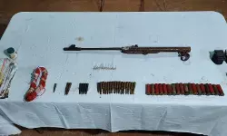 CG Naxal News : हाच्चेकोटी के जंगल में नक्सलियों का पुराना डंप बरामद, हथियार-विस्फोटक जब्त CG Naxal News : हाच्चेकोटी के जंगल में नक्सलियों का पुराना डंप बरामद, हथियार-विस्फोटक जब्त