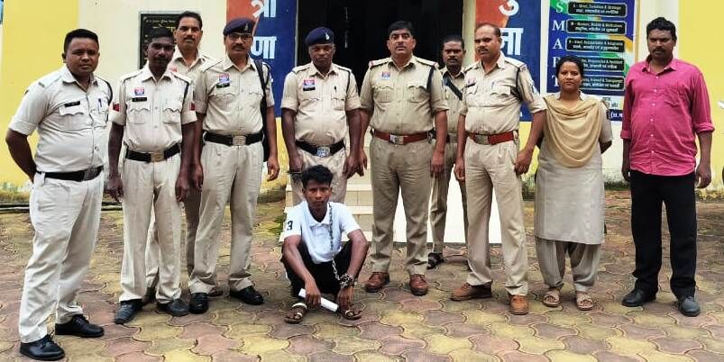 CG Crime : महिला की हत्या का 24 घंटे में खुलासा, बेटी से एकतरफा प्यार में आरोपी ने टंगिया से किया वार